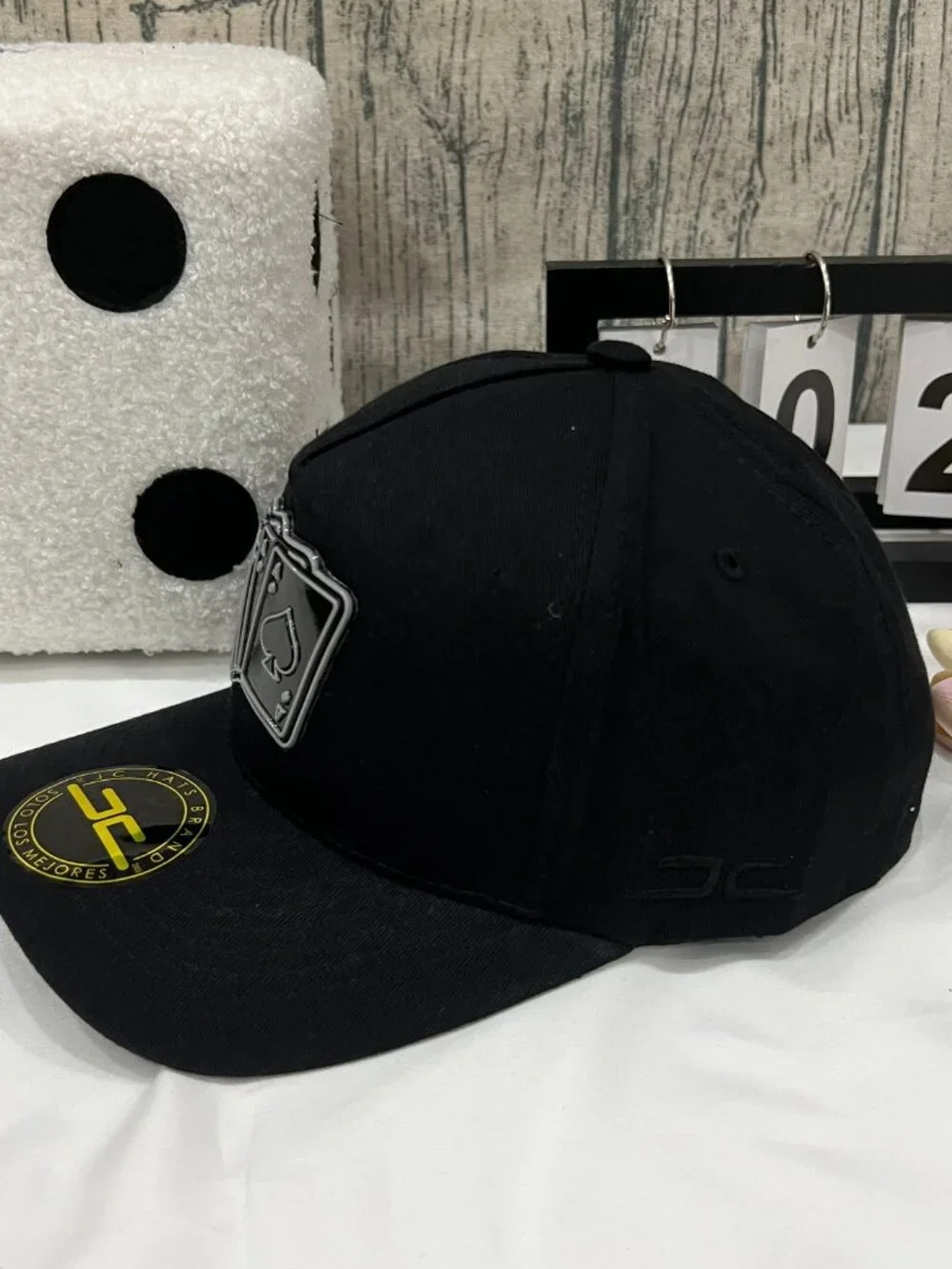 pOKER CARD CAP
